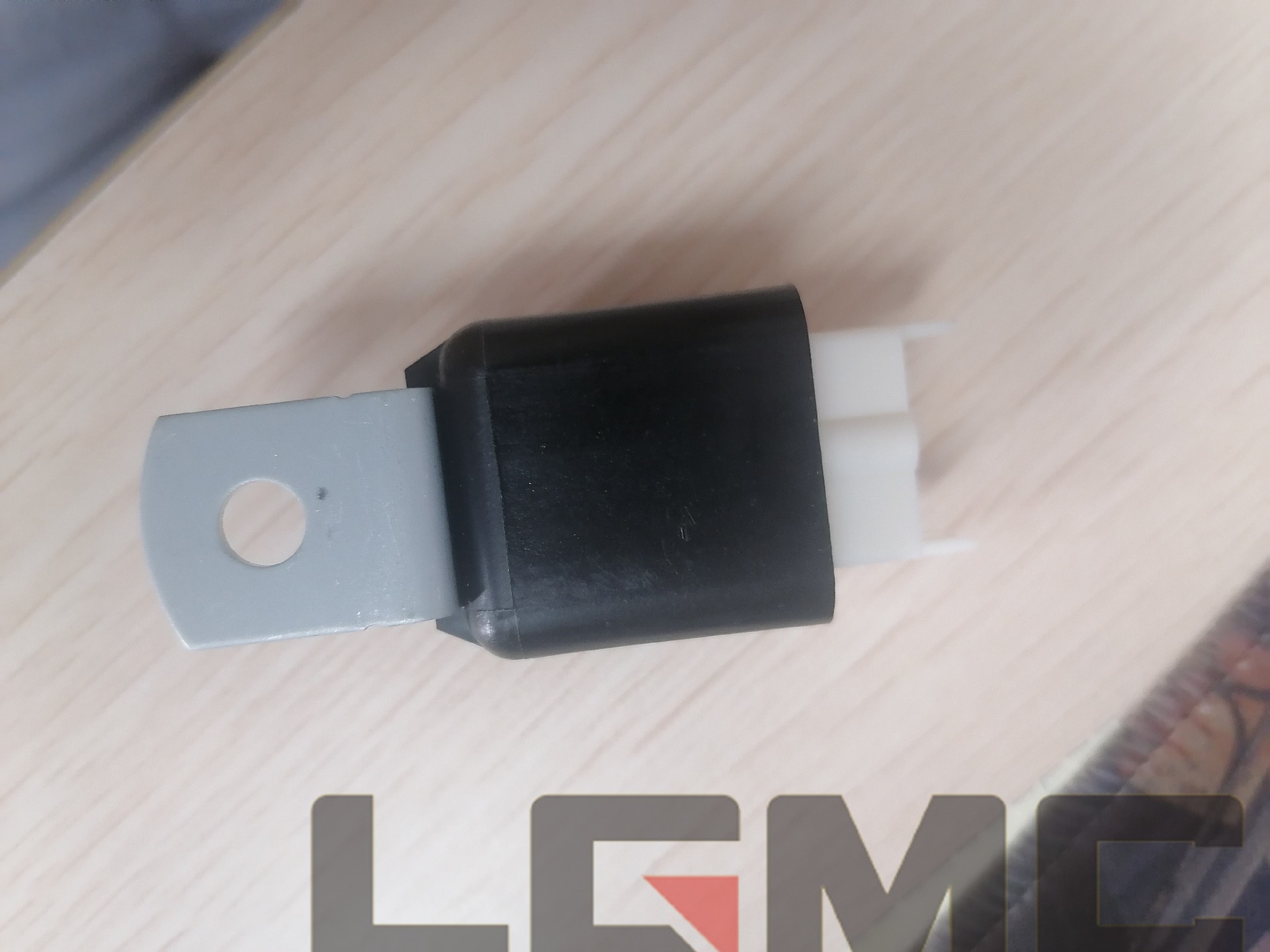 31B0070 Clutch Relay White