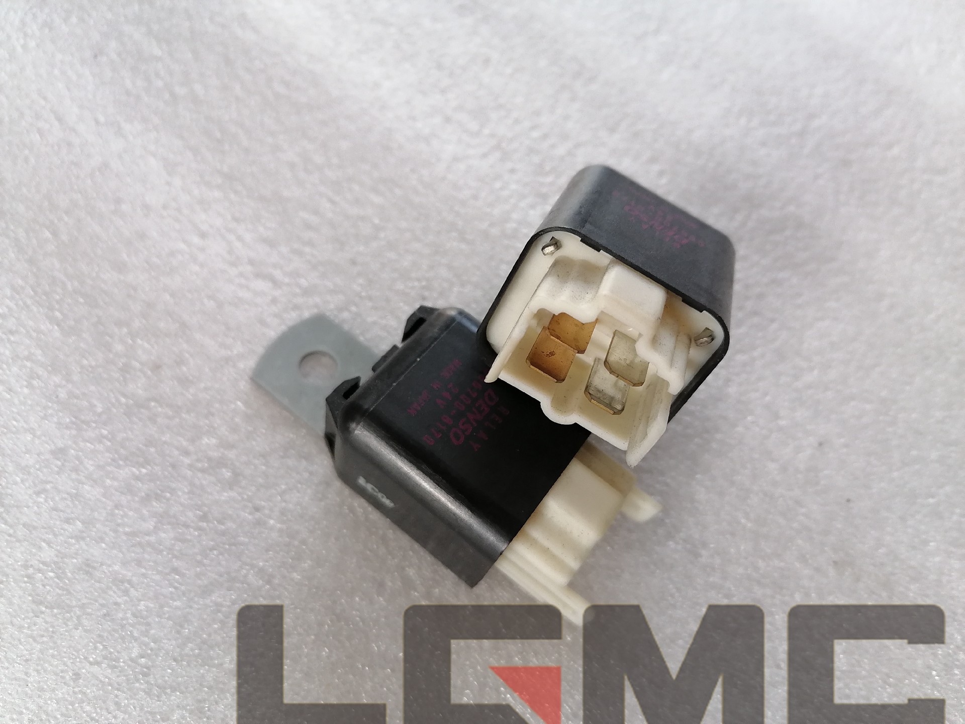 31B0070 Clutch Relay White