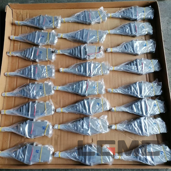 12C0651 Dozer blade handle Eaton