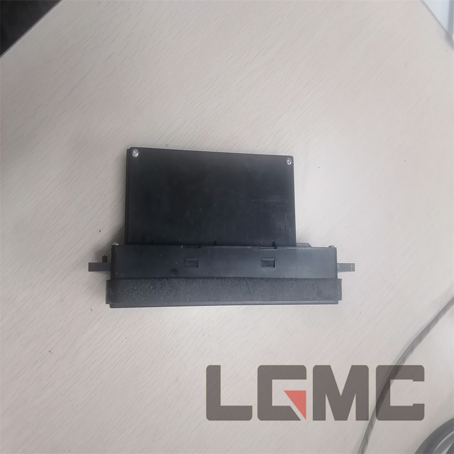 46C0195 Air conditioning panels 913 and 915