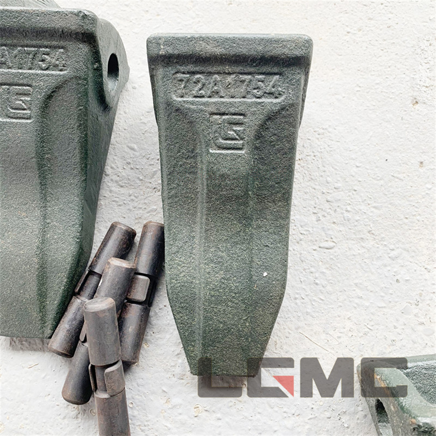 72A1754 Earthmoving bucket teeth