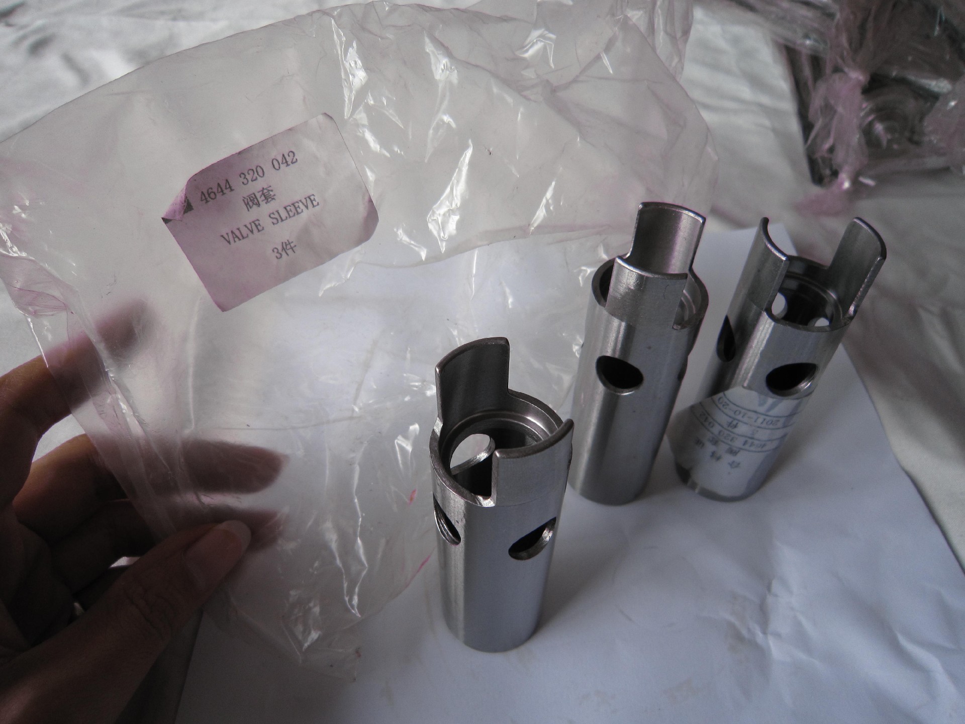 4644320042 valve sleeve