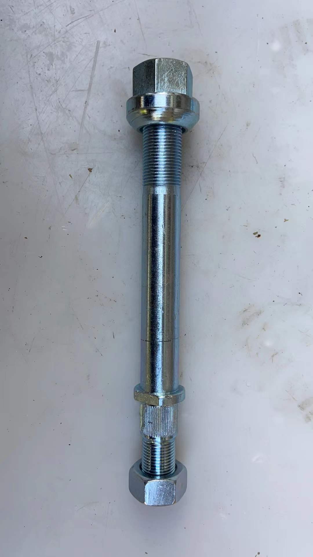 N120-110001-500 Hub Bolt Bu lông tắc kê trước 2T5 (Double Tyre)