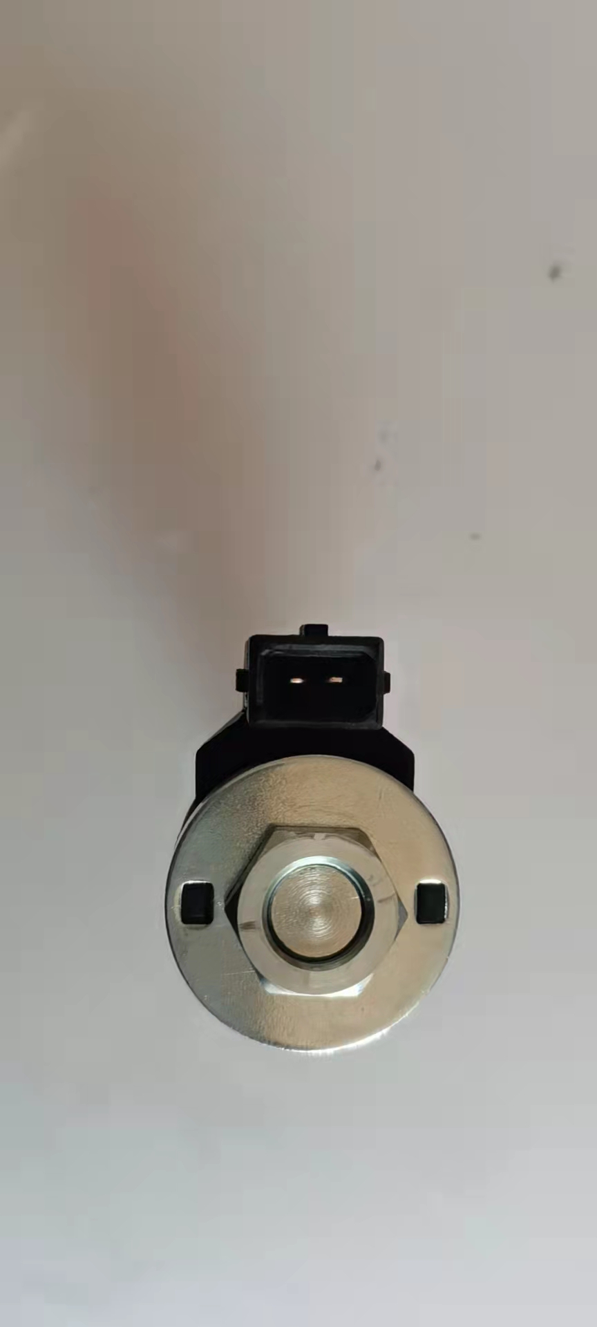 VOE20795296 Solenoid valve
