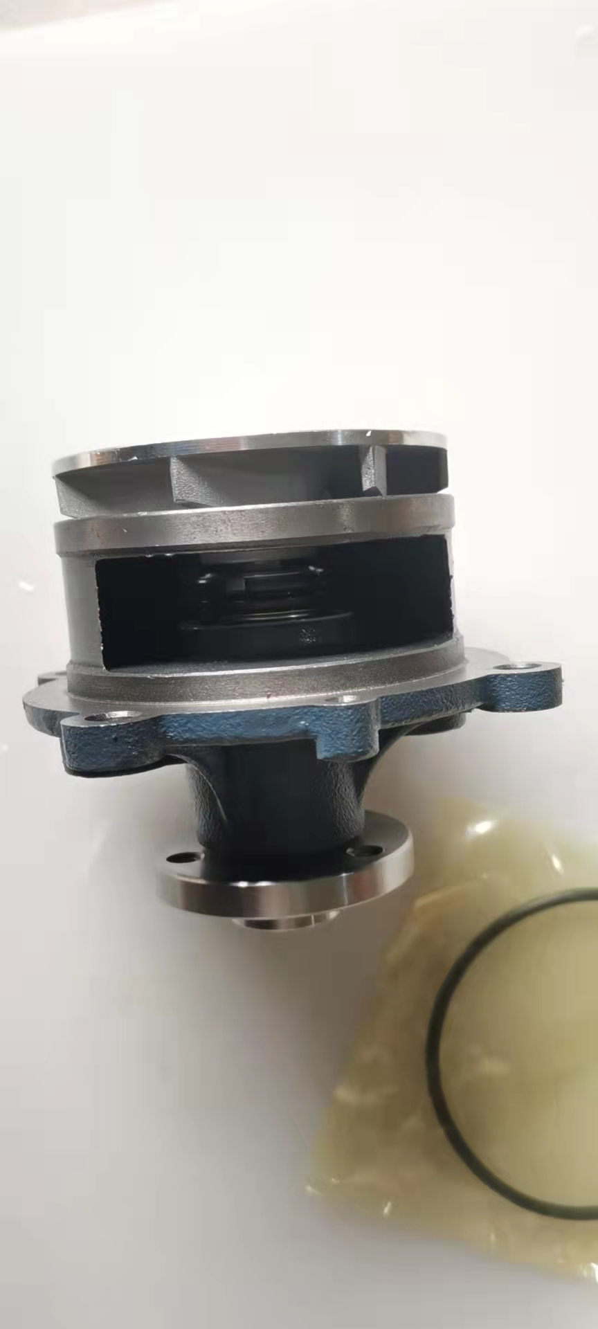 VOE21125771 0429-9142 Water Pump