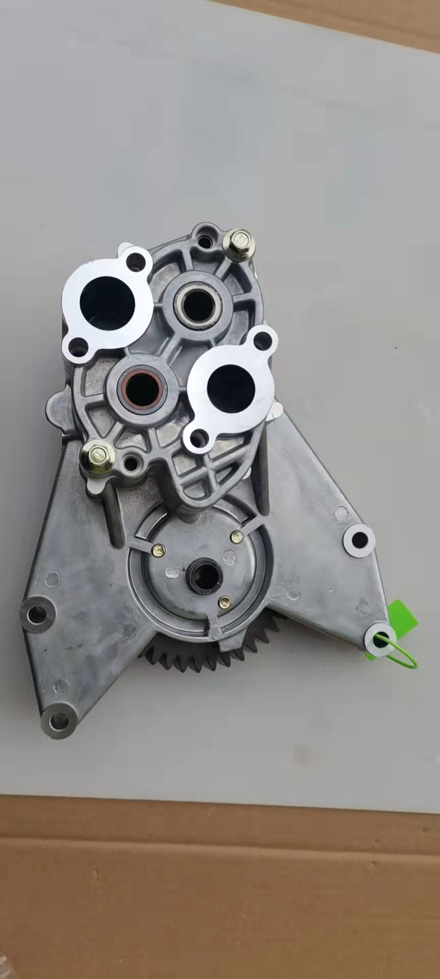 VOE22397140 Oil pump