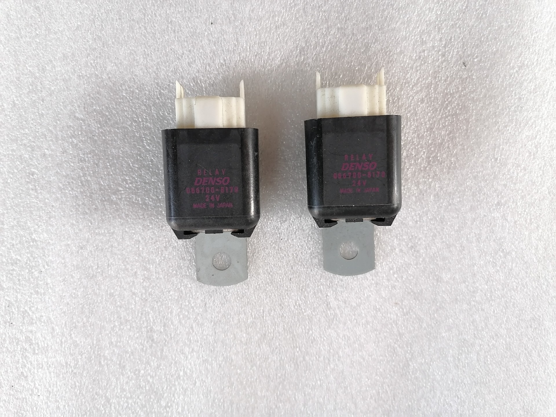 Liugong part 31B0070 clutch relay white