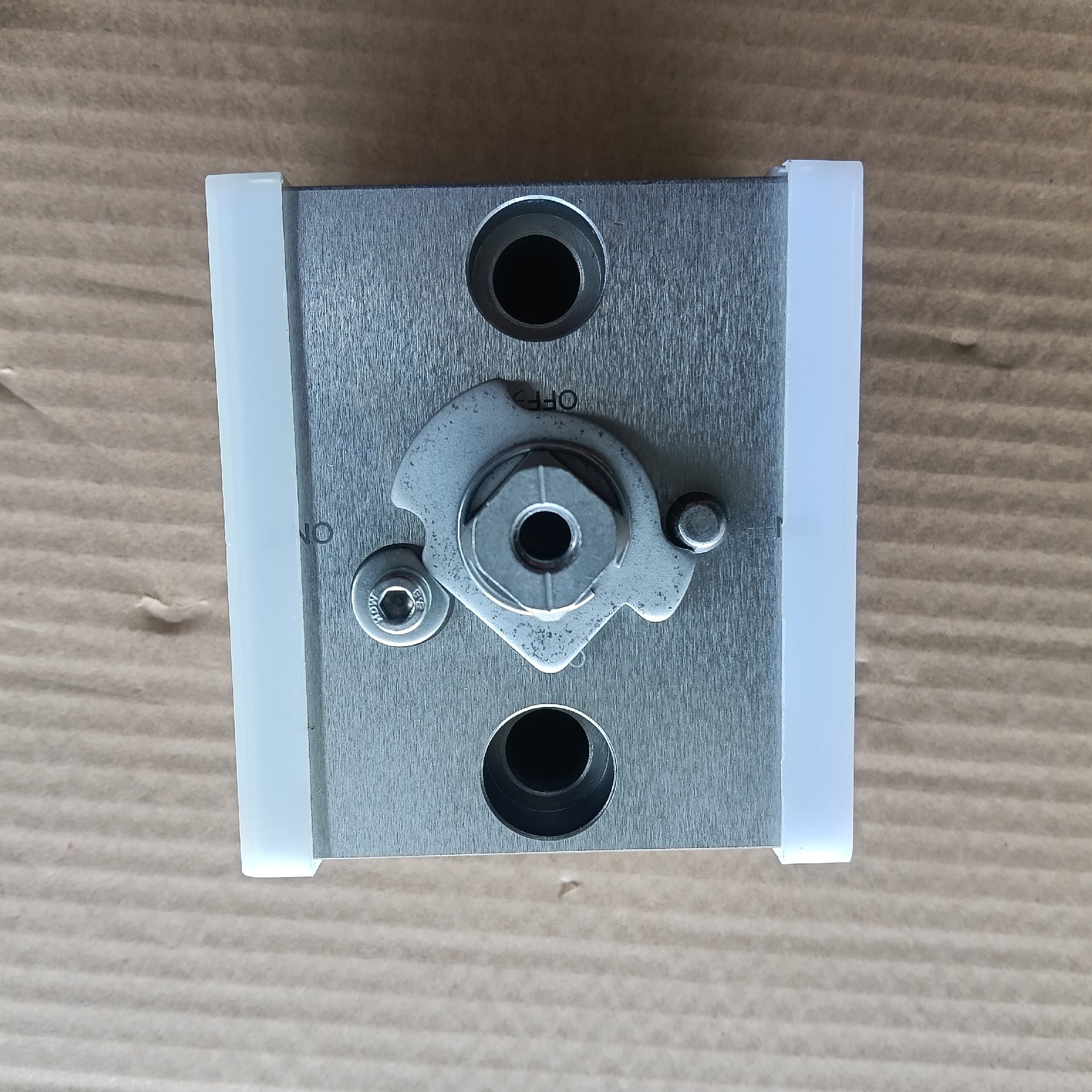 LIUGONG 61C1303 SHUT OFF VALVE