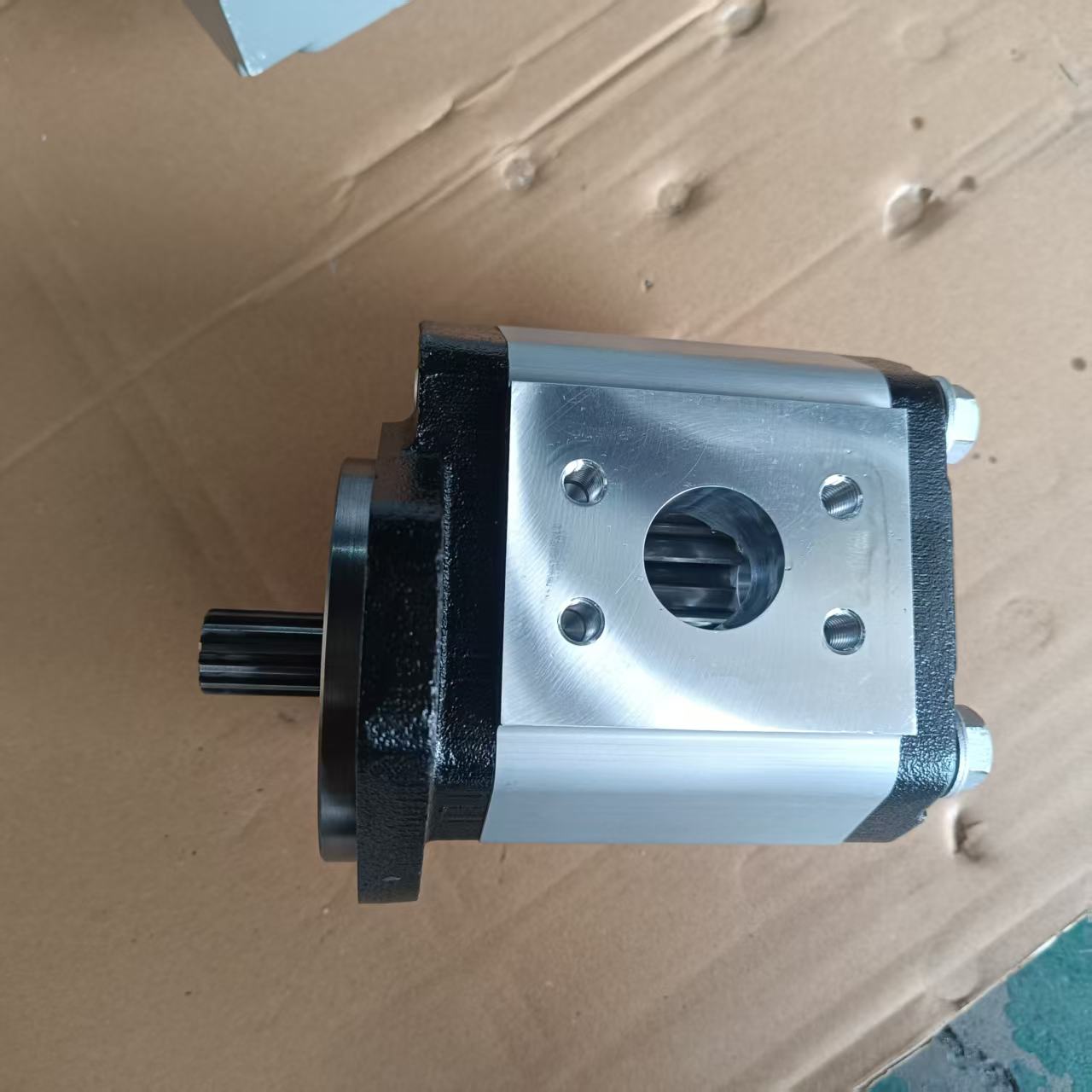 LIUGONG 11K0011 GEAR PUMP