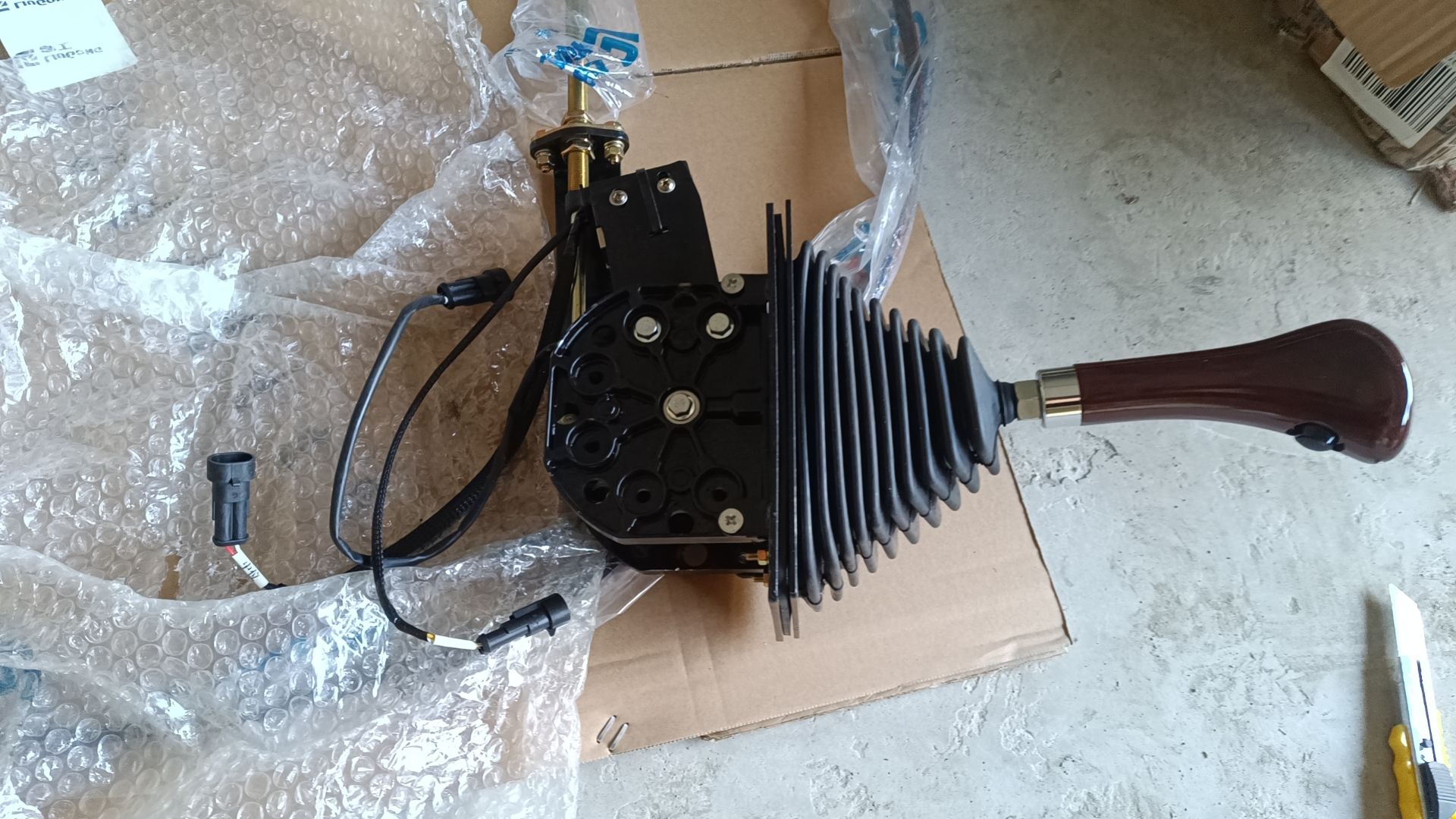 LIUGONG 47C7200 Control Lever